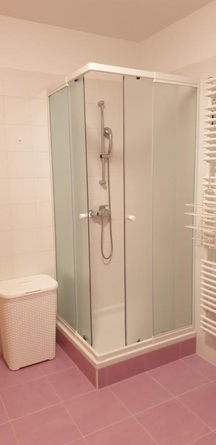 Apartma Orange Apartment โคเปร์ ภายนอก รูปภาพ
